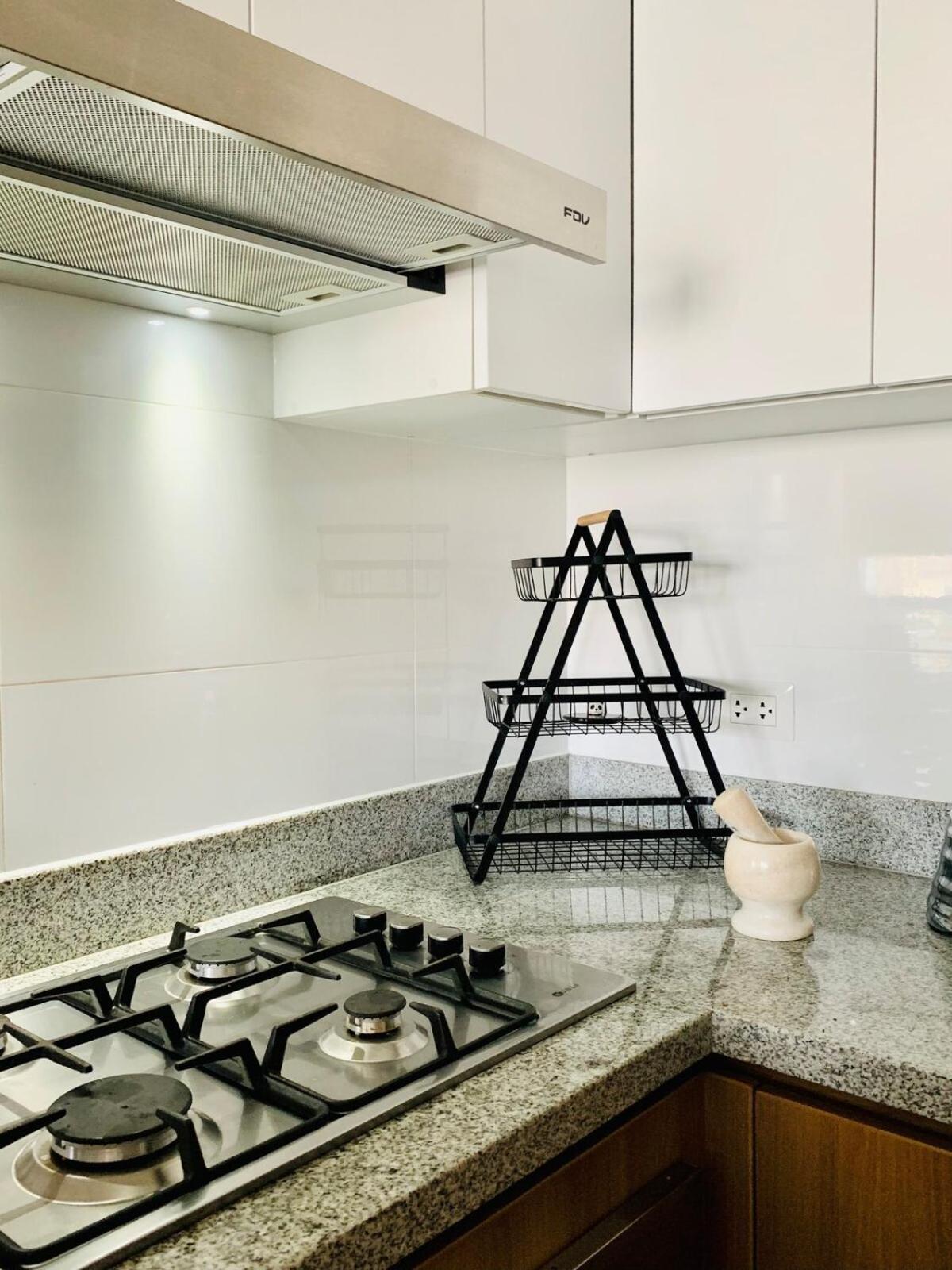 Cozy -work, Relax & Explore Apartment *
